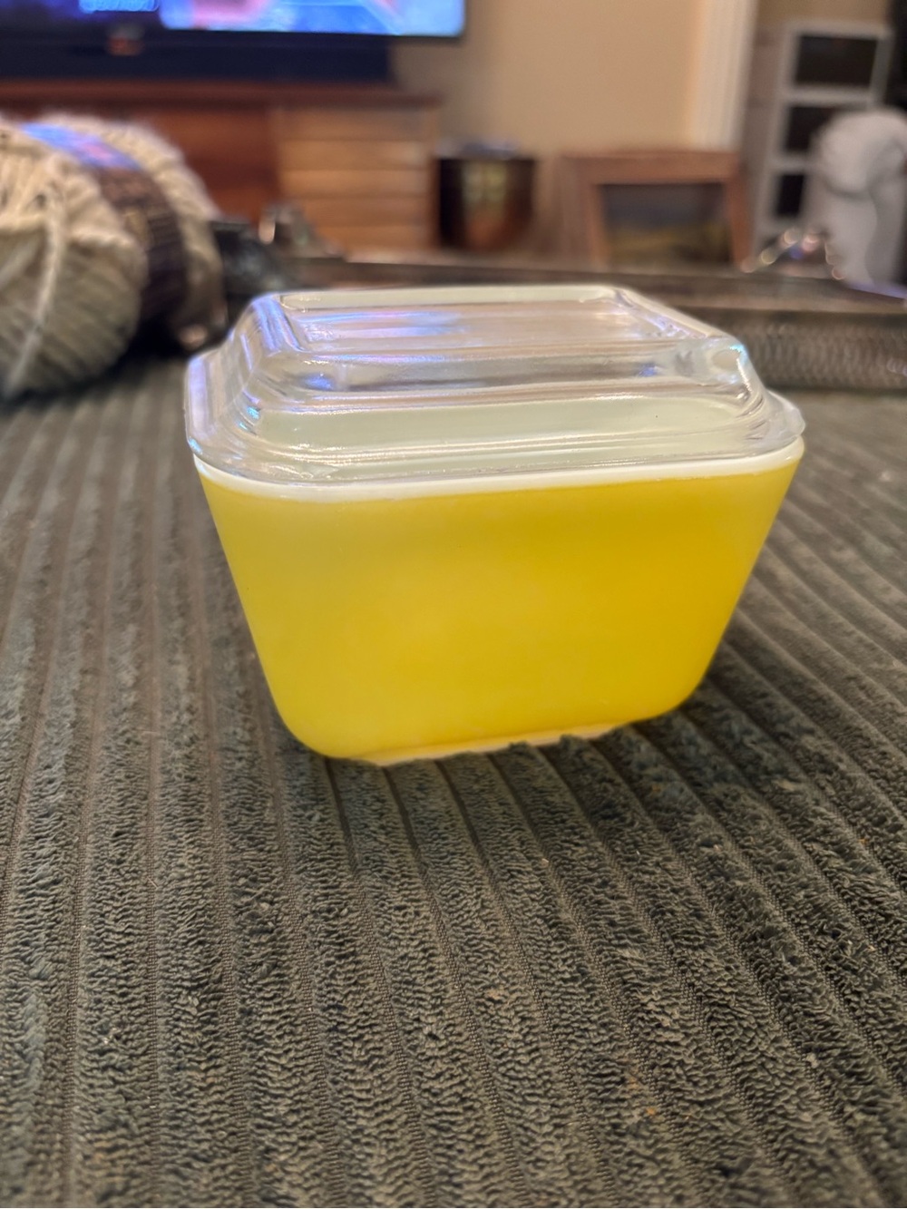 vintage yellow Pyrex refrigerator dish